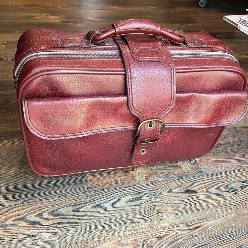 Vintage 70s Retro Medium Sized Red Faux Leather Free Easy Gold Buckle luggage